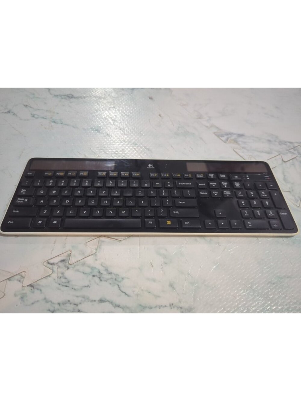 Logitech K750 Wireless Solar Keyboard -w/o Dongle - Black - UNTESTED